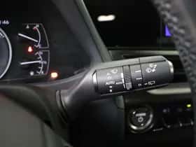 Lexus UX (2022) thumbnail 19