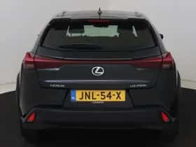 Lexus UX (2022) thumbnail 25