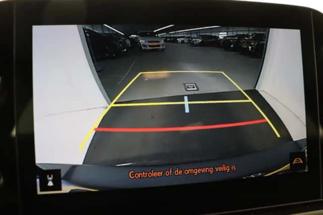 Lexus UX (2022) thumbnail 29
