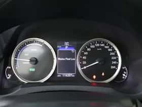 Lexus IS (2017) thumbnail 19