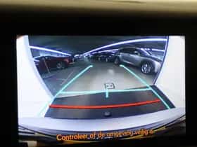 Lexus IS (2017) thumbnail 28