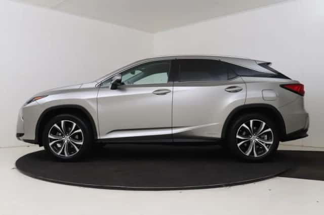 Lexus RX (2017) thumbnail 11
