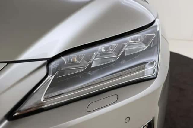 Lexus RX (2017) thumbnail 21