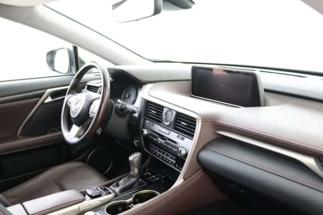 Lexus RX (2017) thumbnail 44