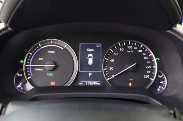 Lexus RX (2017) thumbnail 7