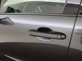 Lexus LBX (2026) thumbnail 4