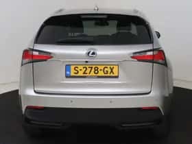 Lexus NX (2016) thumbnail 25