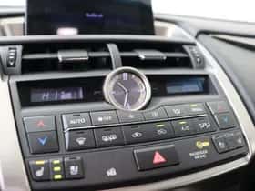 Lexus NX (2016) thumbnail 30