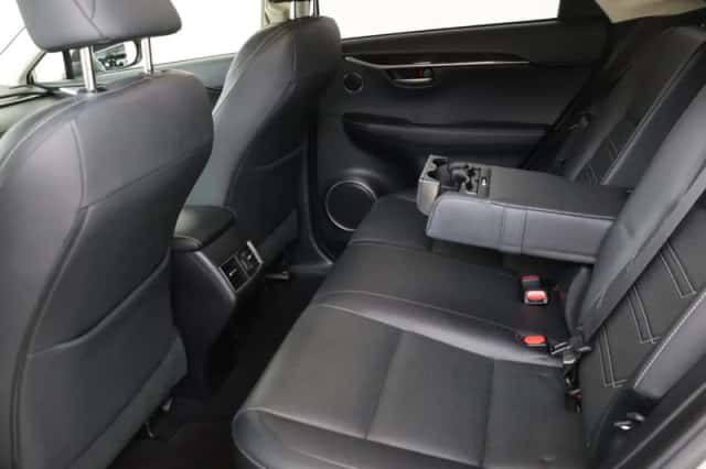 Lexus NX (2016) thumbnail 36