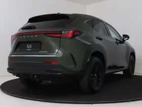 Lexus NX (2025) thumbnail 2