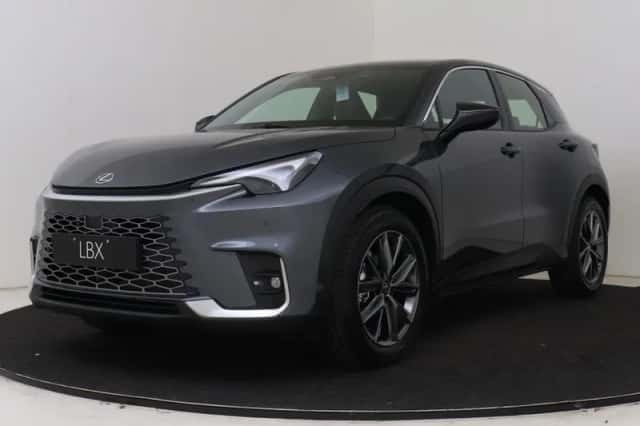 Lexus LBX (2026) thumbnail 1