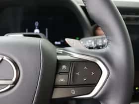 Lexus LBX (2026) thumbnail 17