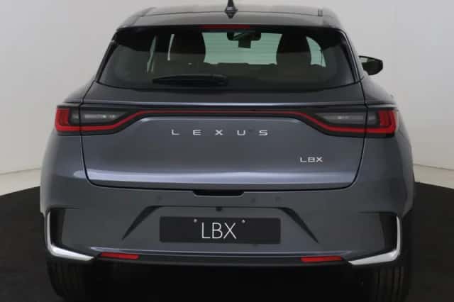 Lexus LBX (2026) thumbnail 25