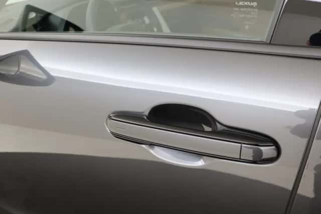 Lexus LBX (2026) thumbnail 4
