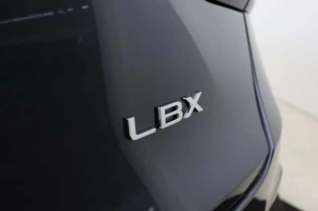 Lexus LBX (2026) thumbnail 33