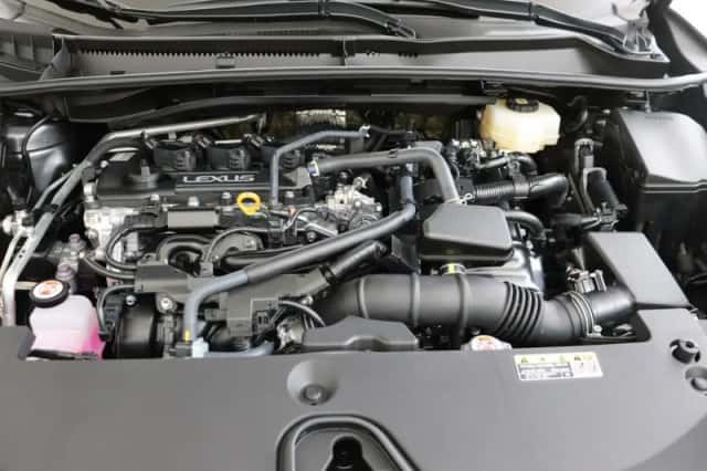 Lexus LBX (2026) thumbnail 7