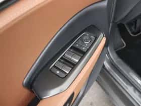 Lexus LBX (2026) thumbnail 9