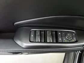 Lexus LBX (2024) thumbnail 22
