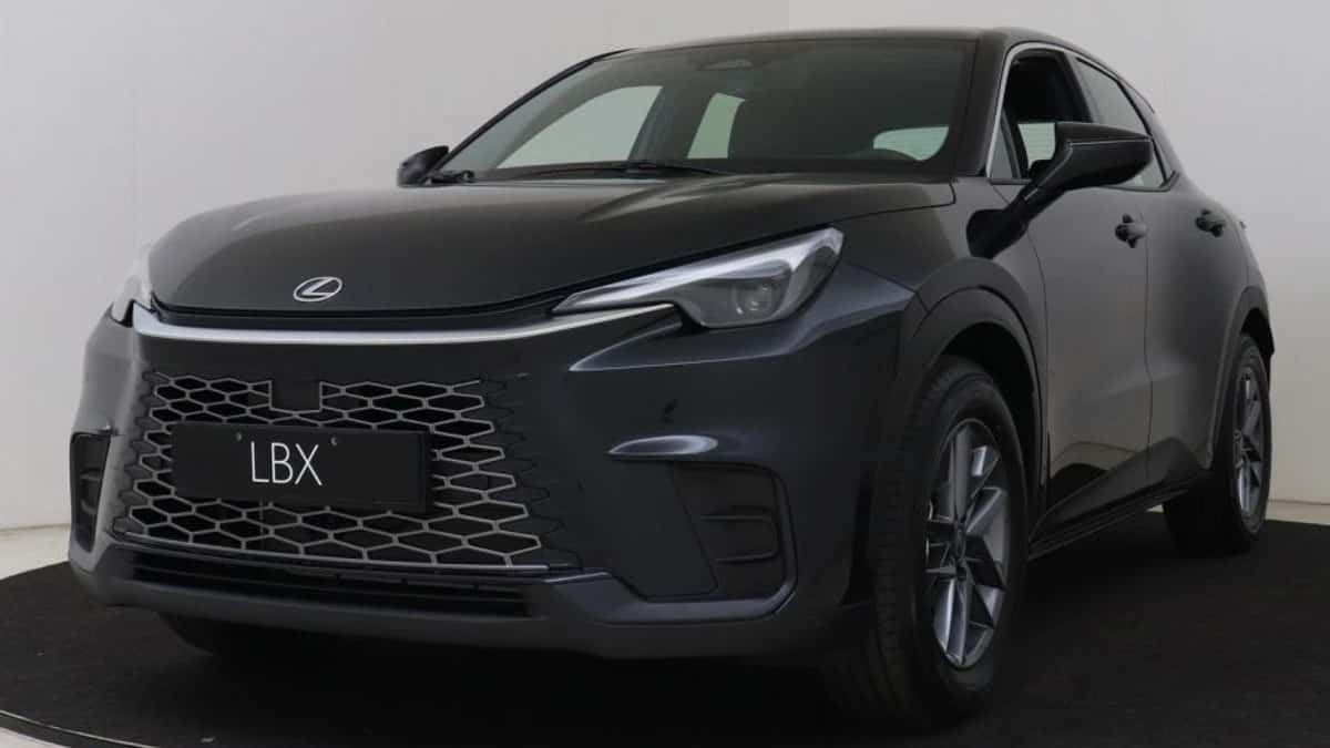 Lexus LBX (2026) — foto 1
