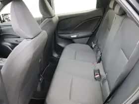 Lexus LBX (2026) thumbnail 18
