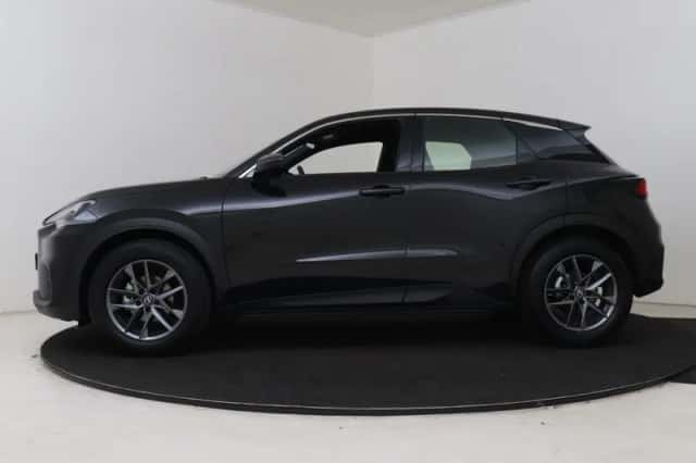 Lexus LBX (2026) thumbnail 3