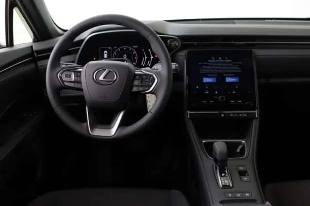 Lexus LBX (2026) thumbnail 22