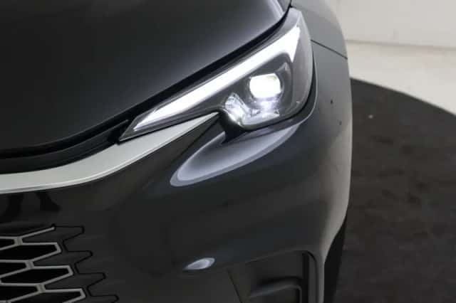 Lexus LBX (2026) thumbnail 8