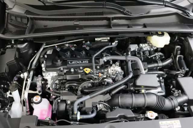 Lexus LBX (2026) thumbnail 9
