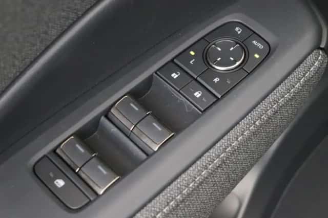 Lexus LBX (2026) thumbnail 10