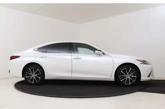 Lexus ES (2026) thumbnail 14