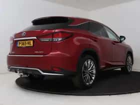 Lexus RX (2022) thumbnail 2