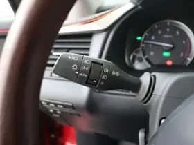 Lexus RX (2022) thumbnail 18