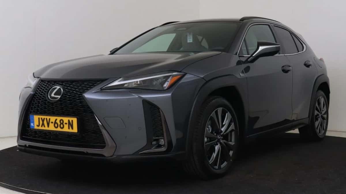 Lexus UX (2026) — foto 1