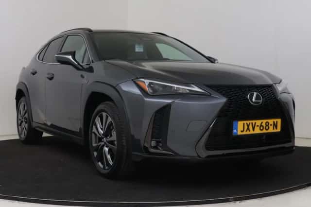 Lexus UX (2026) thumbnail 15