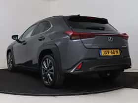 Lexus UX (2026) thumbnail 16