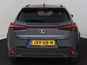 Lexus UX (2026) thumbnail 25