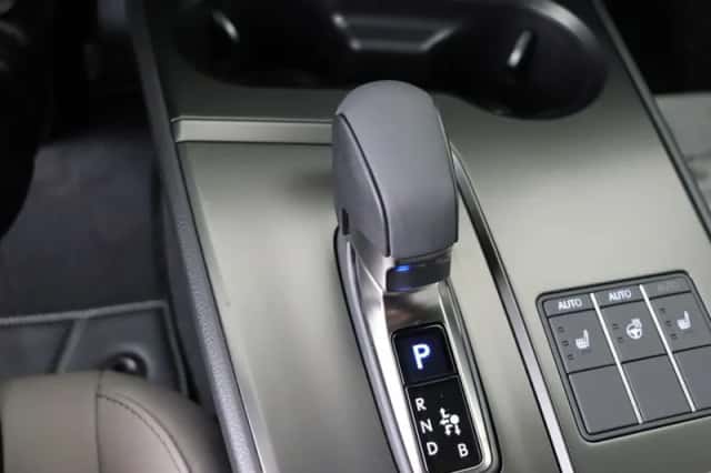 Lexus UX (2026) thumbnail 28