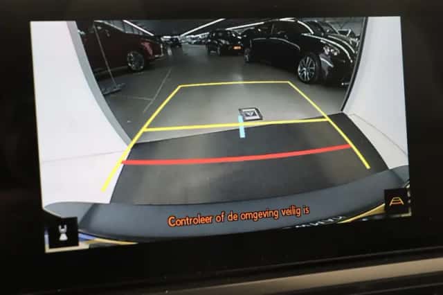 Lexus UX (2026) thumbnail 32