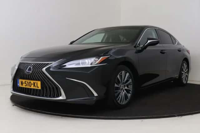 Lexus ES (2021) thumbnail 1