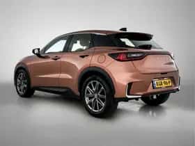Lexus LBX (2024) thumbnail 13