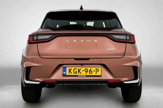 Lexus LBX (2024) thumbnail 20