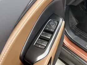 Lexus LBX (2024) thumbnail 21