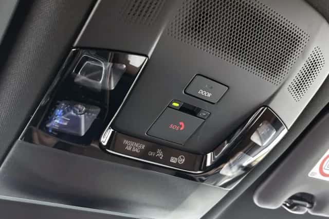 Lexus LBX (2024) thumbnail 24