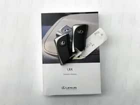 Lexus LBX (2024) thumbnail 30