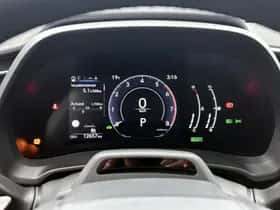 Lexus LBX (2024) thumbnail 5