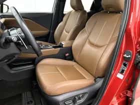 Lexus LBX (2024) thumbnail 15