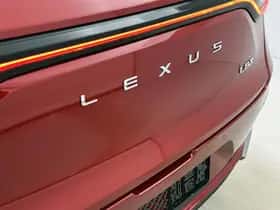 Lexus LBX (2024) thumbnail 19