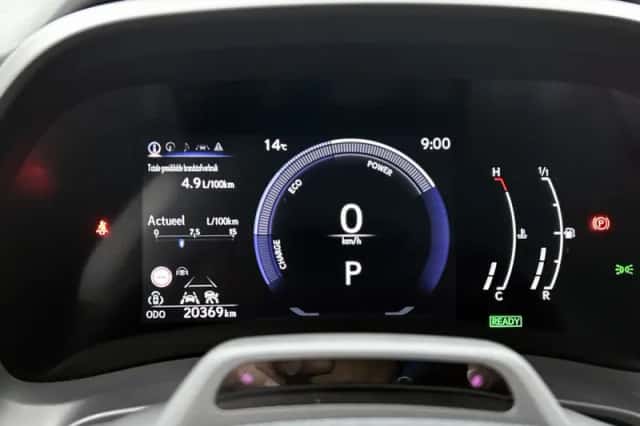 Lexus LBX (2024) thumbnail 5