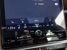 Lexus LBX (2024) thumbnail 9
