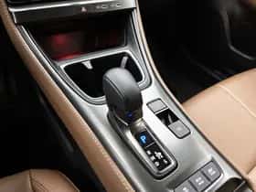 Lexus LBX (2024) thumbnail 10